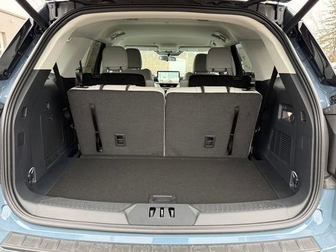New 2026 Ford Explorer Active w/ Active Comfort Package image 5