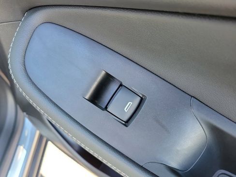 Used 2023 Buick Encore GX Select image 9