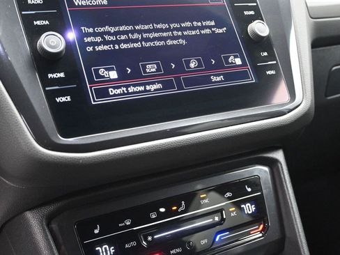Certified 2022 Volkswagen Tiguan SE R-Line AWD/4WD image 6