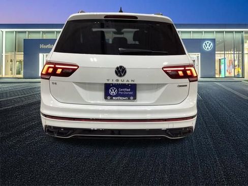 Used 2022 Volkswagen Tiguan SE R-Line AWD/4WD image 6