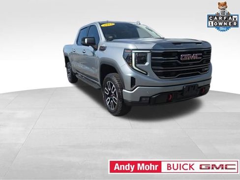 Used 2024 GMC Sierra 1500 AT4 w/ Technology Package AWD/4WD image 3