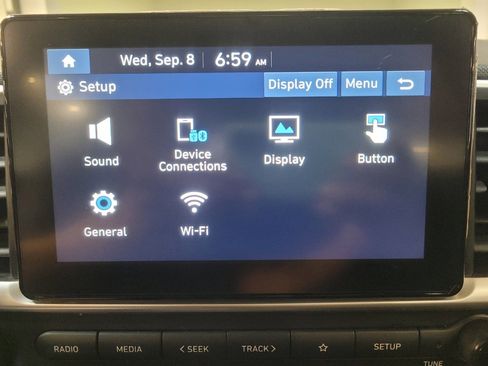 Used 2021 Hyundai Venue SE FWD image 25