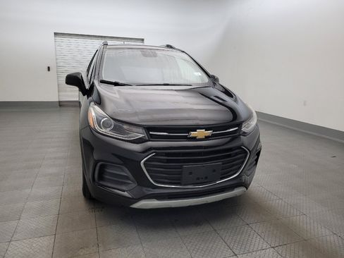 Used 2021 Chevrolet Trax LT w/ Driver Confidence Package FWD image 14