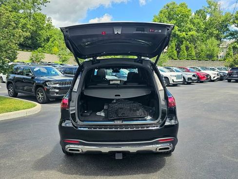 New 2026 Mercedes-Benz GLS 580 4MATIC image 9