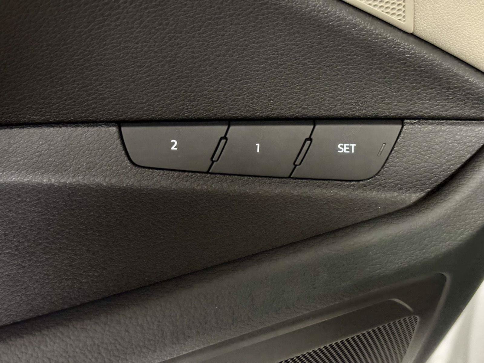 Used 2024 Audi Q8 e-tron Premium AWD/4WD image 16