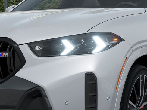 New 2026 BMW X6 M60i AWD/4WD image 6