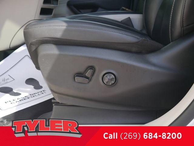 Used 2024 Chrysler Pacifica Limited FWD image 22