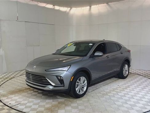 Used 2024 Buick Envista Preferred w/ Convenience I Package image 4