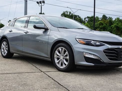 Used 2023 Chevrolet Malibu LT FWD image 2