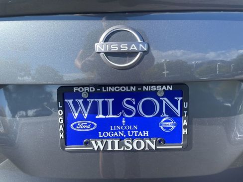 New 2025 Nissan Versa SR w/ Trunk Package image 37