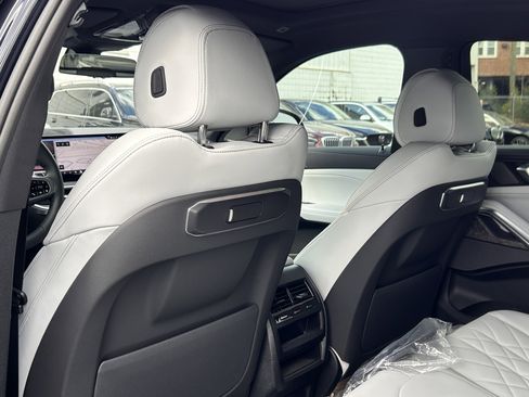 New 2026 BMW X6 xDrive40i w/ Premium Package image 29