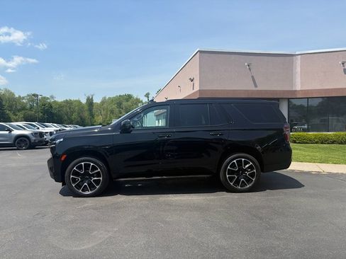 Used 2023 Chevrolet Tahoe RST w/ Luxury Package AWD/4WD image 2