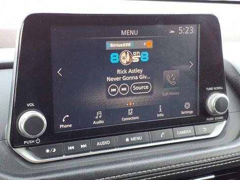 Used 2021 Nissan Rogue SV image 17