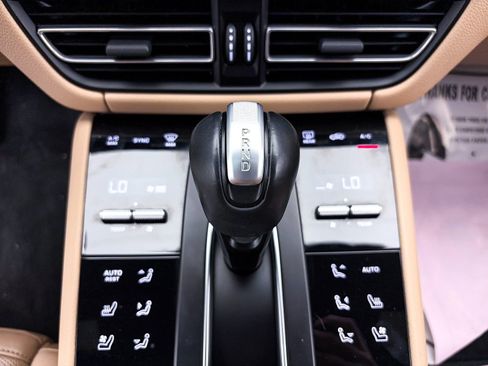 Used 2023 Porsche Macan S image 26