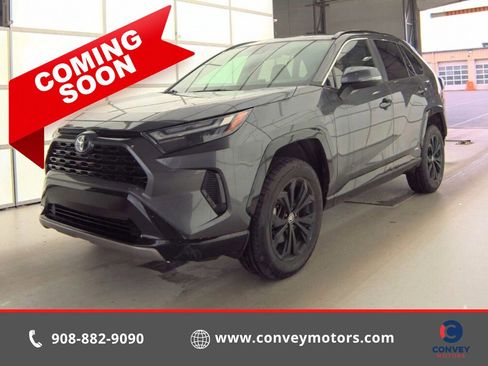 Used 2022 Toyota RAV4 SE w/ Convenience Package AWD/4WD image 1
