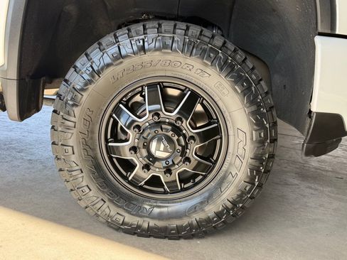 Used 2024 Chevrolet Silverado 3500 High Country w/ Technology Package AWD/4WD image 67
