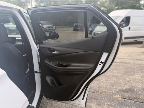 Used 2024 Buick Encore GX Preferred FWD image 20
