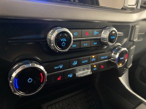 Used 2025 Ford F150 XLT w/ Equipment Group 302A MID image 22