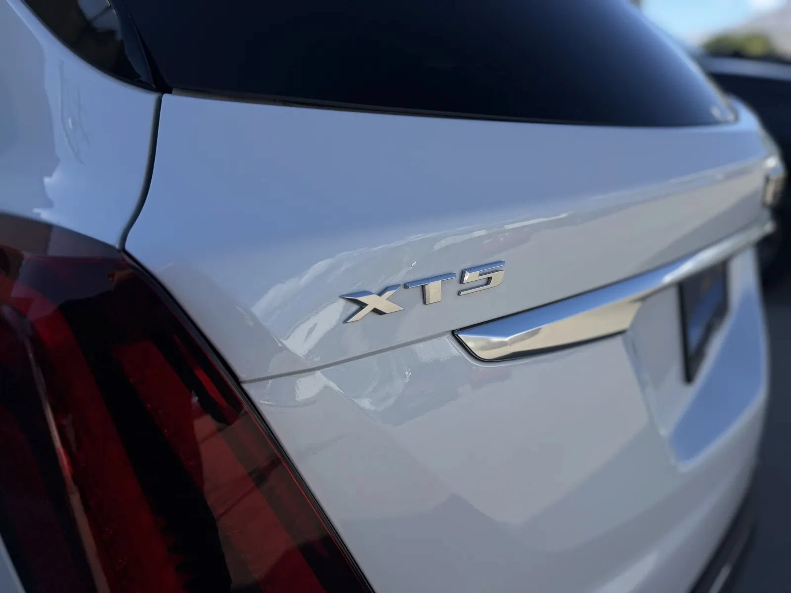 Used 2025 Cadillac XT5 Luxury w/ LPO, Floor Liner Package FWD image 44