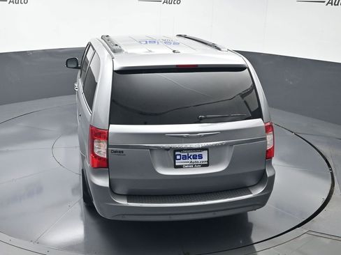 Used 2013 Chrysler Town & Country Touring-L w/ Driver Convenience Group FWD image 50
