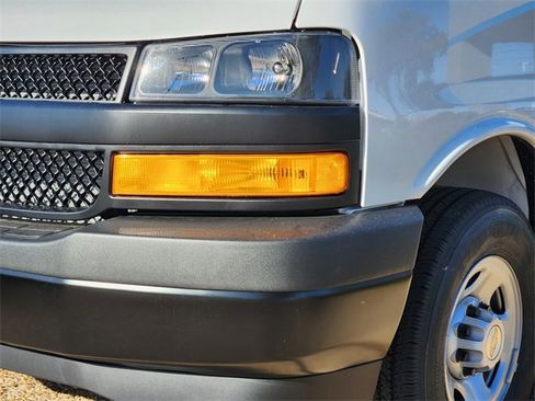 New 2025 Chevrolet Express 2500 w/ Driver Convenience Package image 7