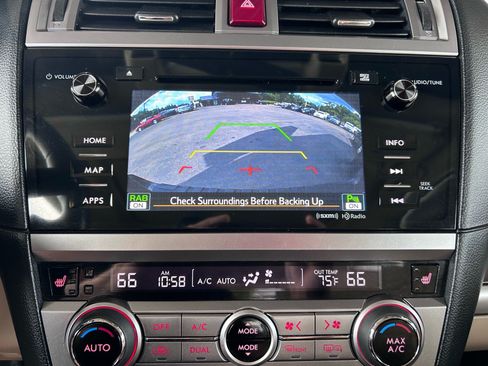 Used 2017 Subaru Outback 2.5i Limited AWD/4WD image 30