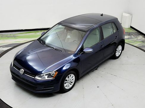 Used 2015 Volkswagen Golf S FWD image 28