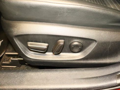 Used 2024 Toyota Camry SE image 21