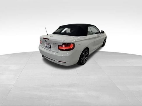 Used 2017 BMW 230i Convertible RWD image 9