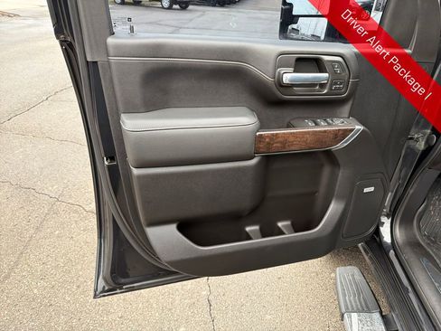 Used 2020 GMC Sierra 3500 Denali w/ Denali Ultimate Package image 12