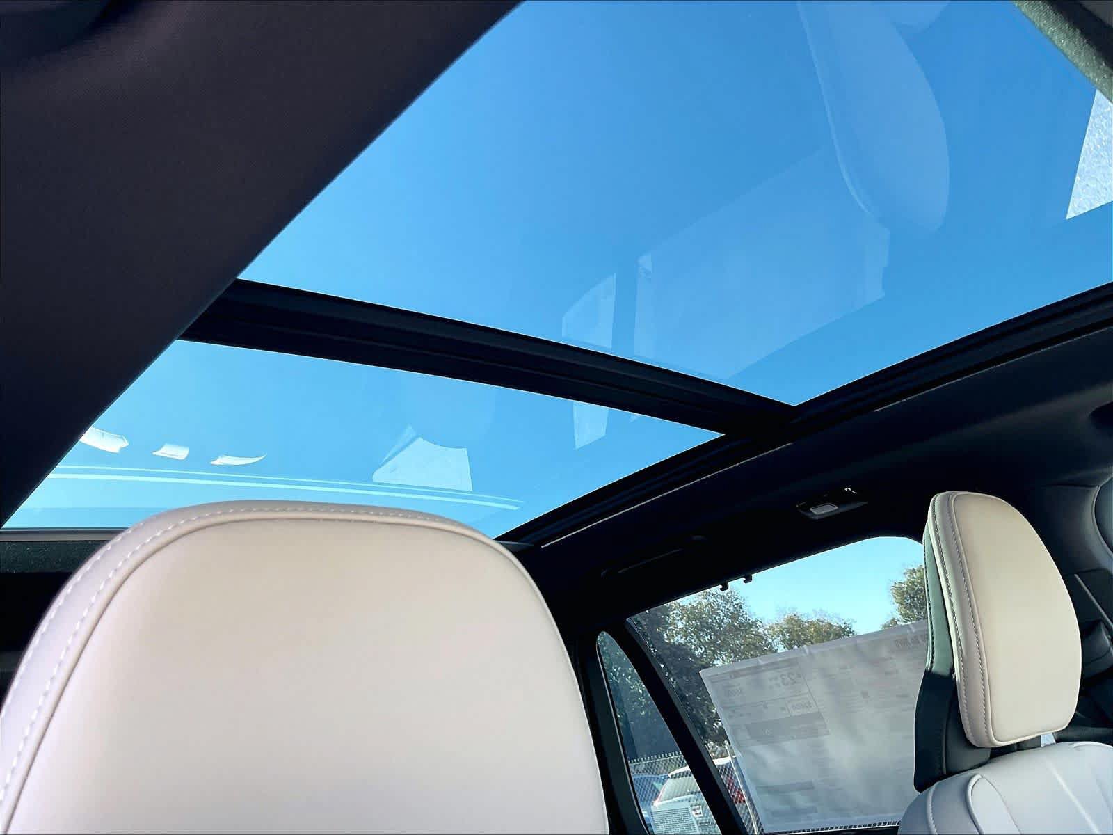New 2027 Volvo XC90 B6 Plus AWD/4WD image 30
