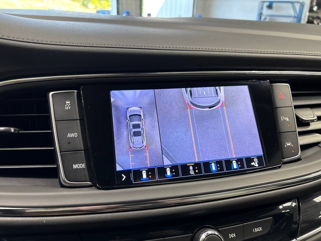 Used 2021 Buick Enclave Premium w/ Surround and Sites Package AWD/4WD image 27