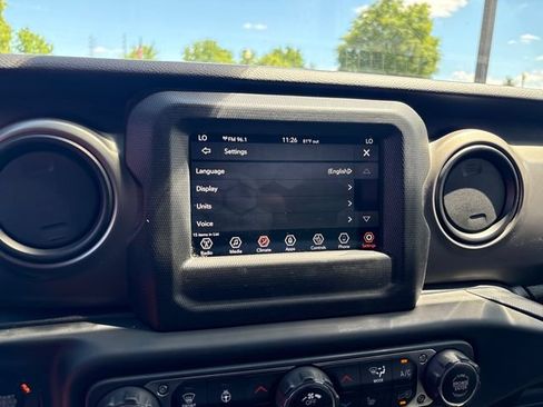 Used 2021 Jeep Wrangler Sport AWD/4WD image 25