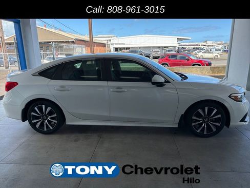 Used 2023 Honda Civic EX image 6