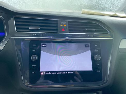 Used 2023 Volkswagen Tiguan SE R-Line image 19