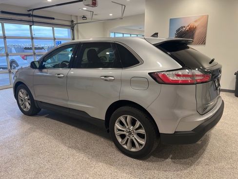 Used 2024 Ford Edge Titanium image 4