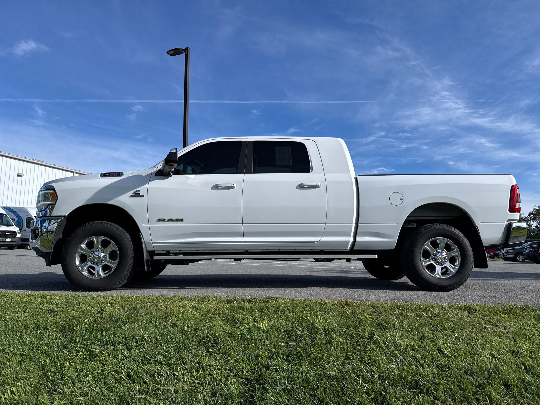 Used 2020 RAM 3500 Big Horn w/ Level 2 Equipment Group AWD/4WD image 13