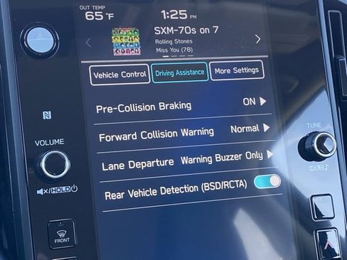 New 2025 Subaru Crosstrek 2.5i Limited w/ Crosstrek Mirror Package image 19