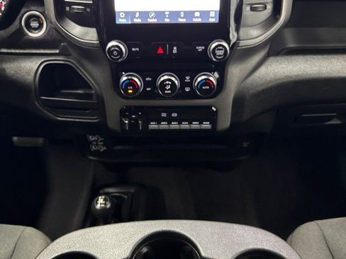 Used 2024 RAM 2500 Tradesman w/ Chrome Appearance Group image 18