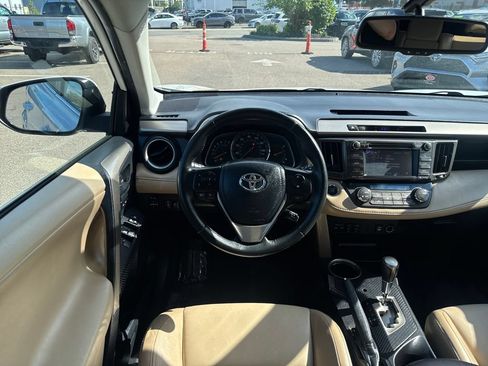 Used 2013 Toyota RAV4 Limited AWD/4WD image 13