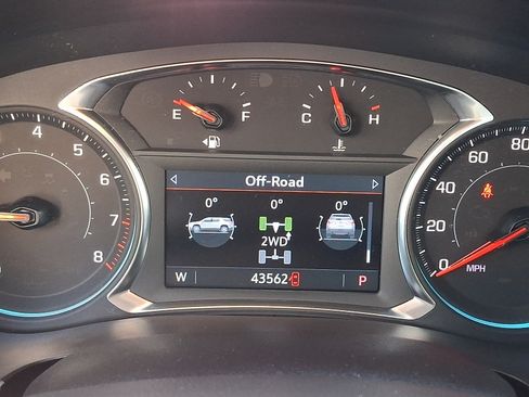 Used 2023 Chevrolet Traverse LT AWD/4WD image 22