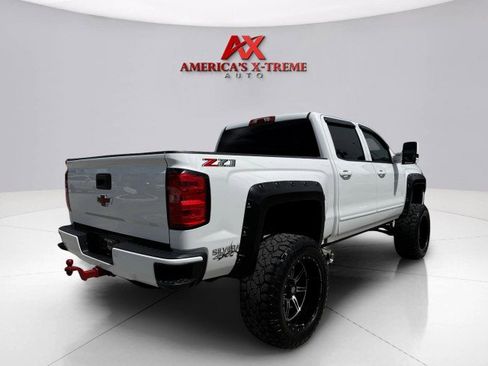 Used 2018 Chevrolet Silverado 1500 LT w/ Texas Edition image 5