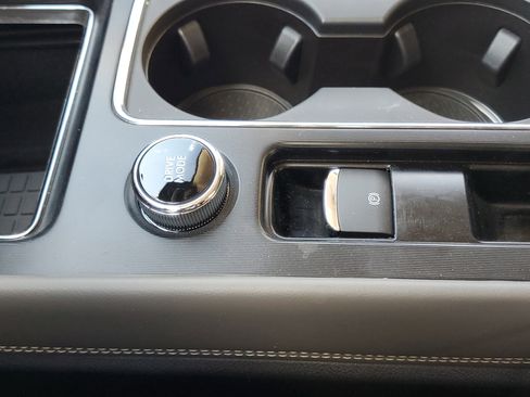 New 2025 Lincoln Corsair Reserve image 24