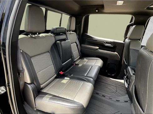 Used 2023 Chevrolet Silverado 1500 ZR2 w/ Technology Package AWD/4WD image 28
