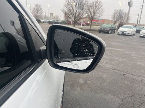 Certified 2021 Ford Escape SE image 7