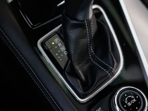 Used 2017 INFINITI Q50 Signature Edition w/ All Weather Package (L93) image 45