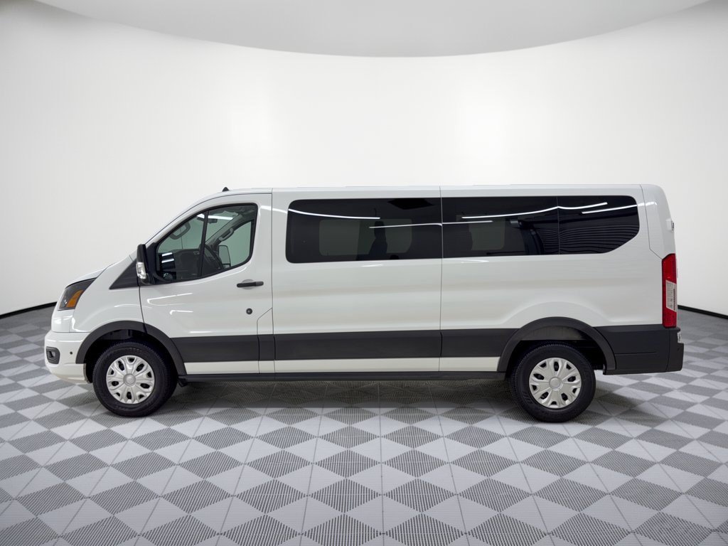 Used 2025 Ford Transit 350 XLT RWD image 2
