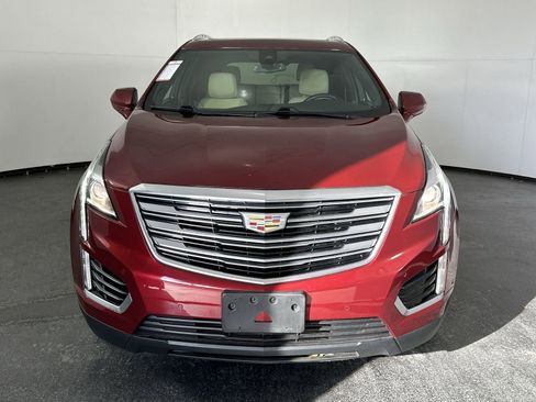 Used 2017 Cadillac XT5 Luxury w/ Driver Awareness Package FWD image 3