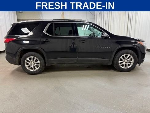 Used 2018 Chevrolet Traverse LT AWD/4WD image 3