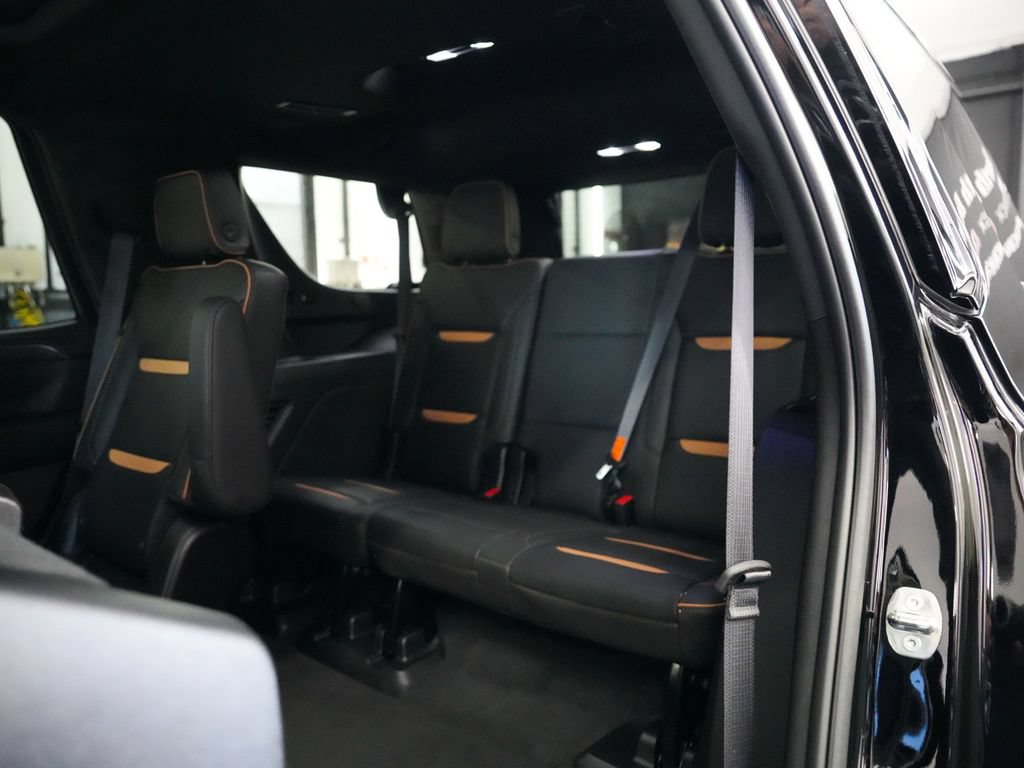 Used 2023 GMC Yukon AT4 AWD/4WD image 32